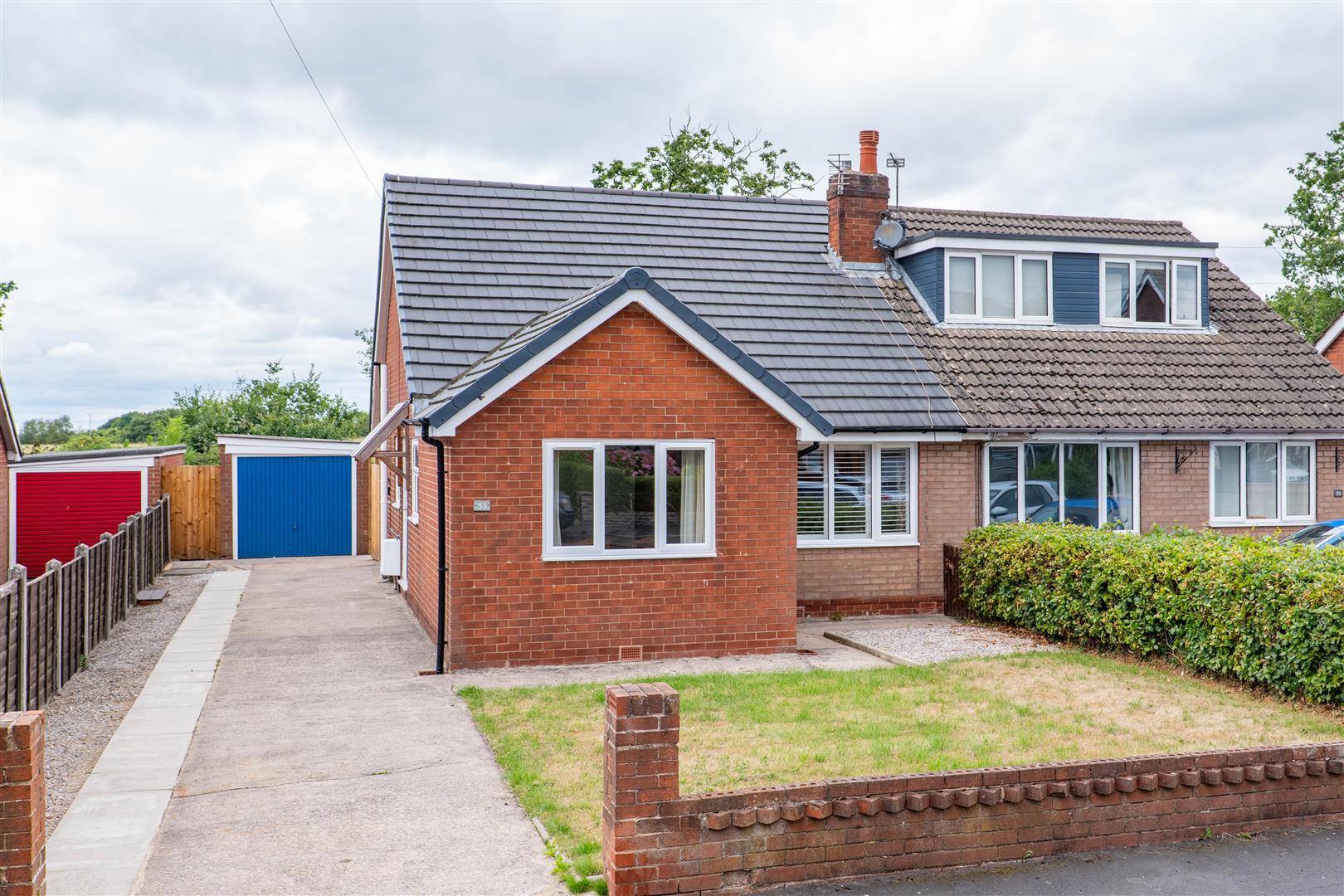 3 bed property in Cedar Avenue, Chorley